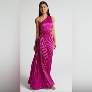 Gorgeous purple dress. Showpo
